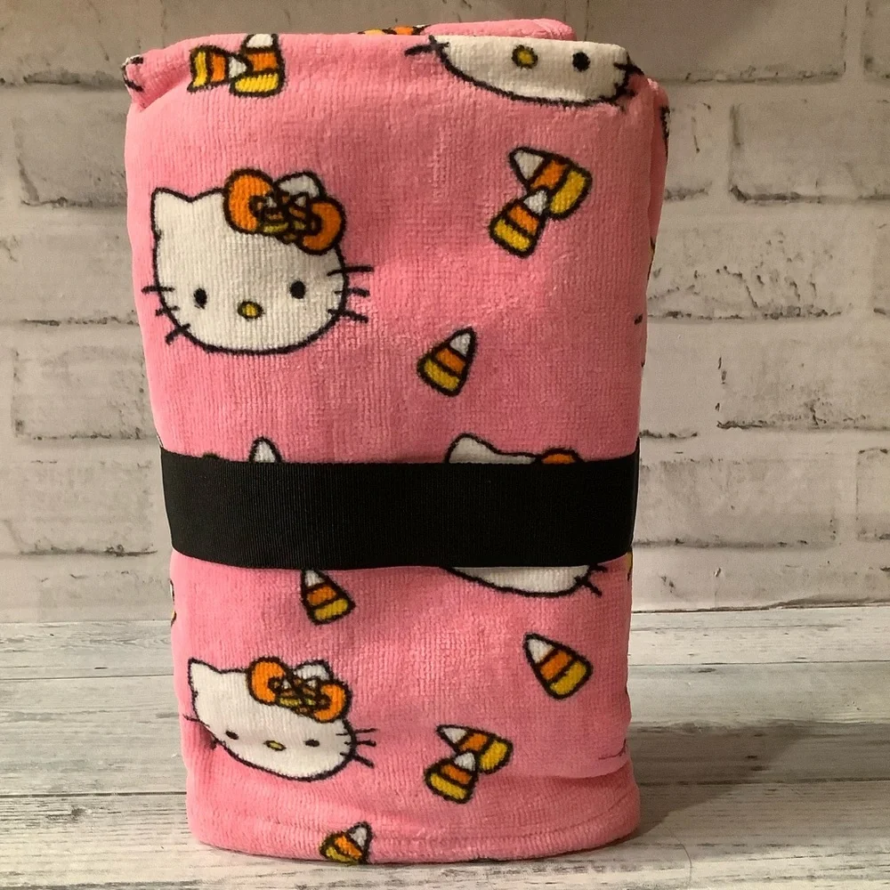Hello Kitty nwt set